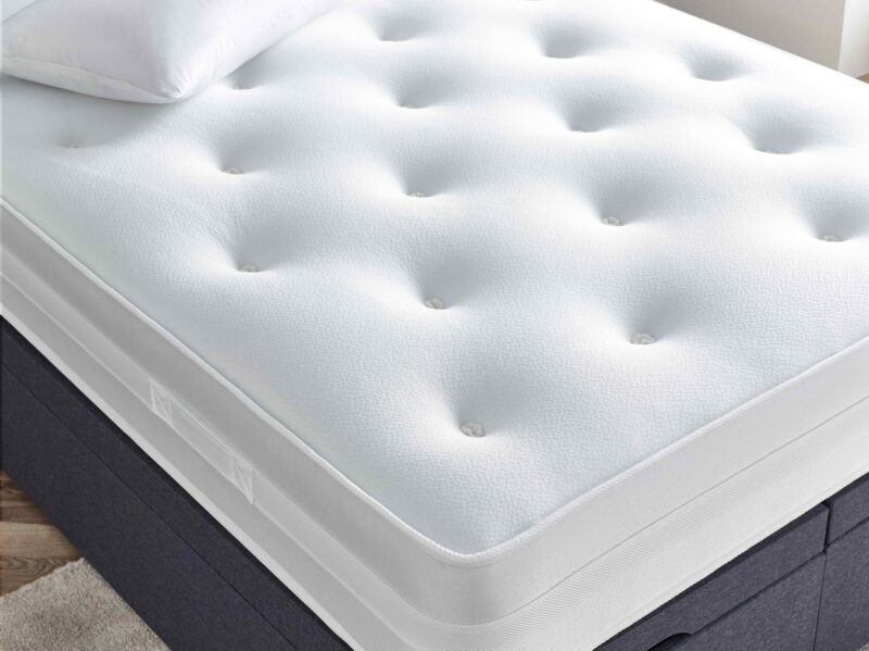 Buckingham 1000 Divan Set