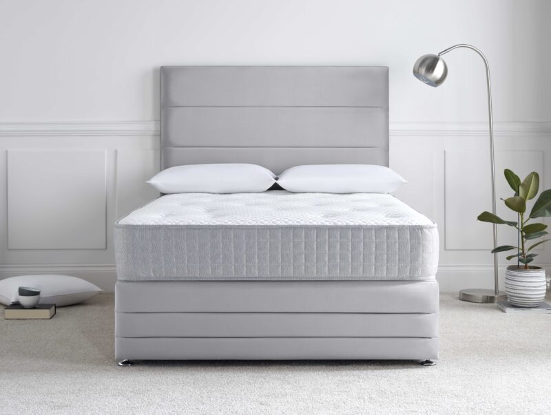Essential Pocket 1000 Divan Set